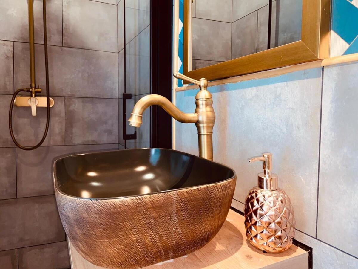 Suite Anna In Paris Republique Exterior photo