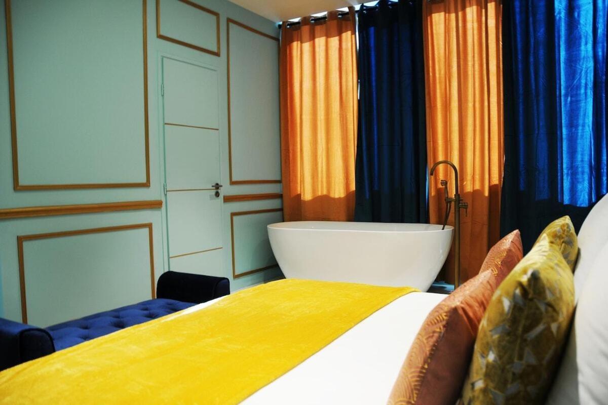 Suite Anna In Paris Republique Exterior photo